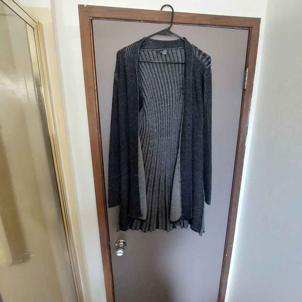 Black and gray sweater